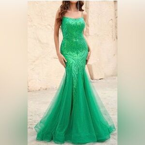 Faeriesty Glamorous Green Sequin Dress Size Large NWT